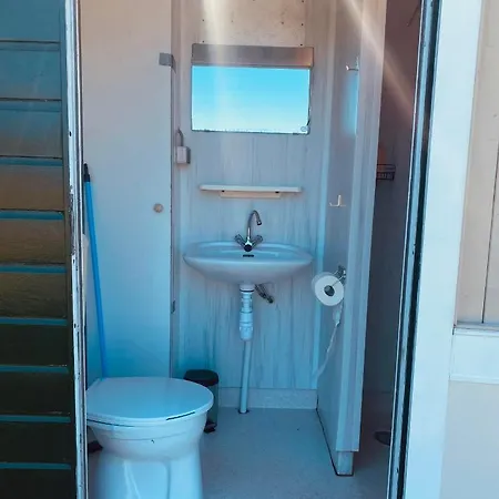 Caravan Weidezicht Den Burg